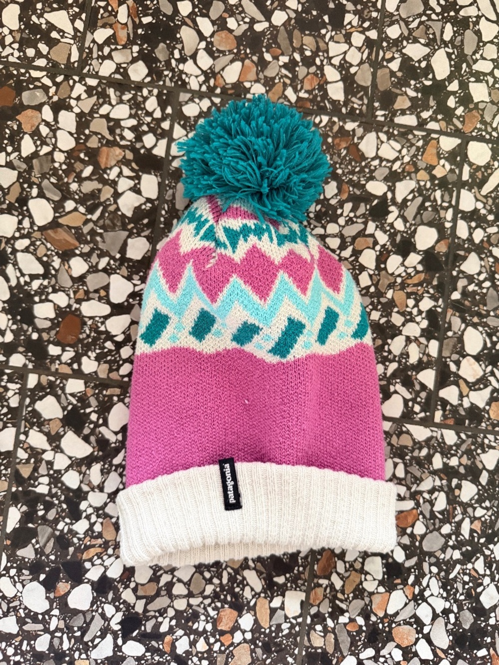 Patagonia Powder Town Beanie Pink Teal Fair Isle Pom Pom Ski Hat Gorpcore